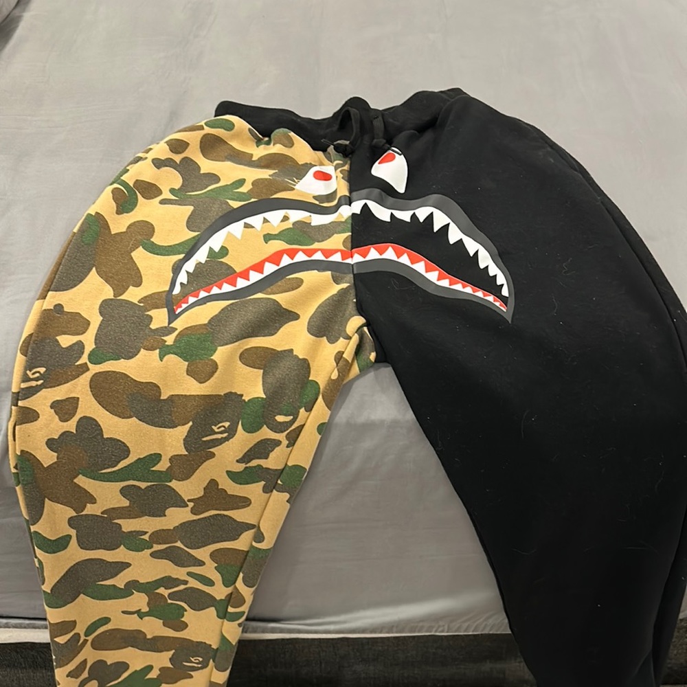 Bape Monster camouflage print sweatpants 👹
